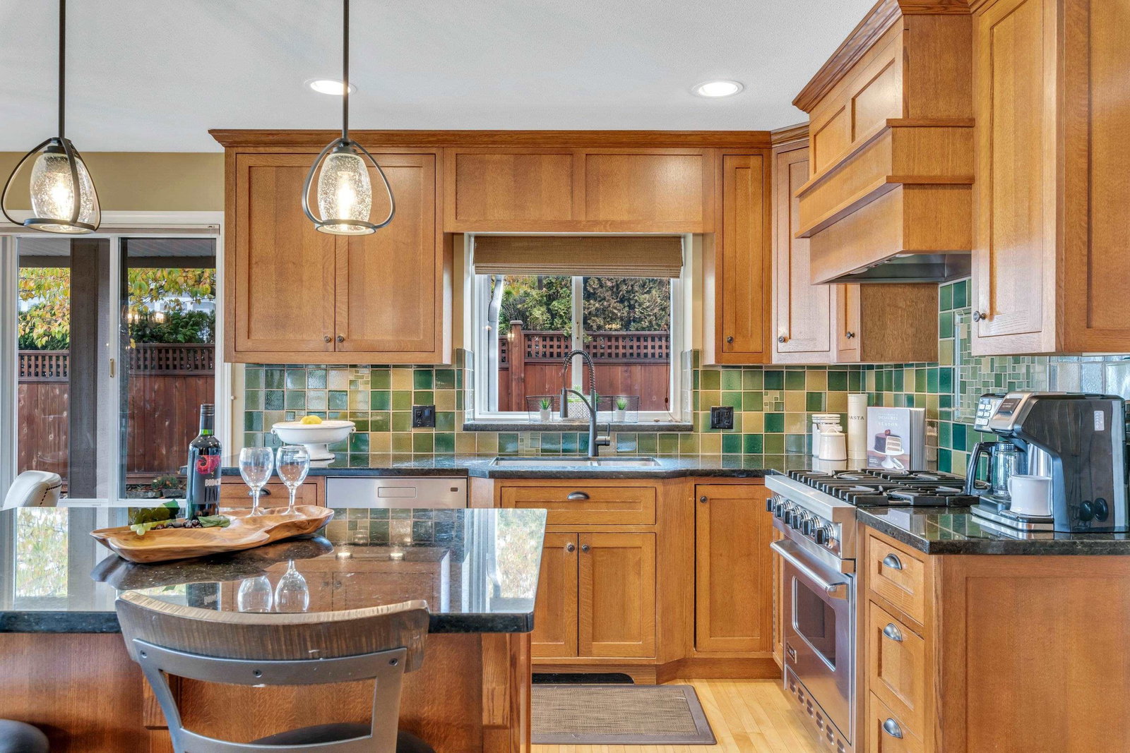 Listing Image 15