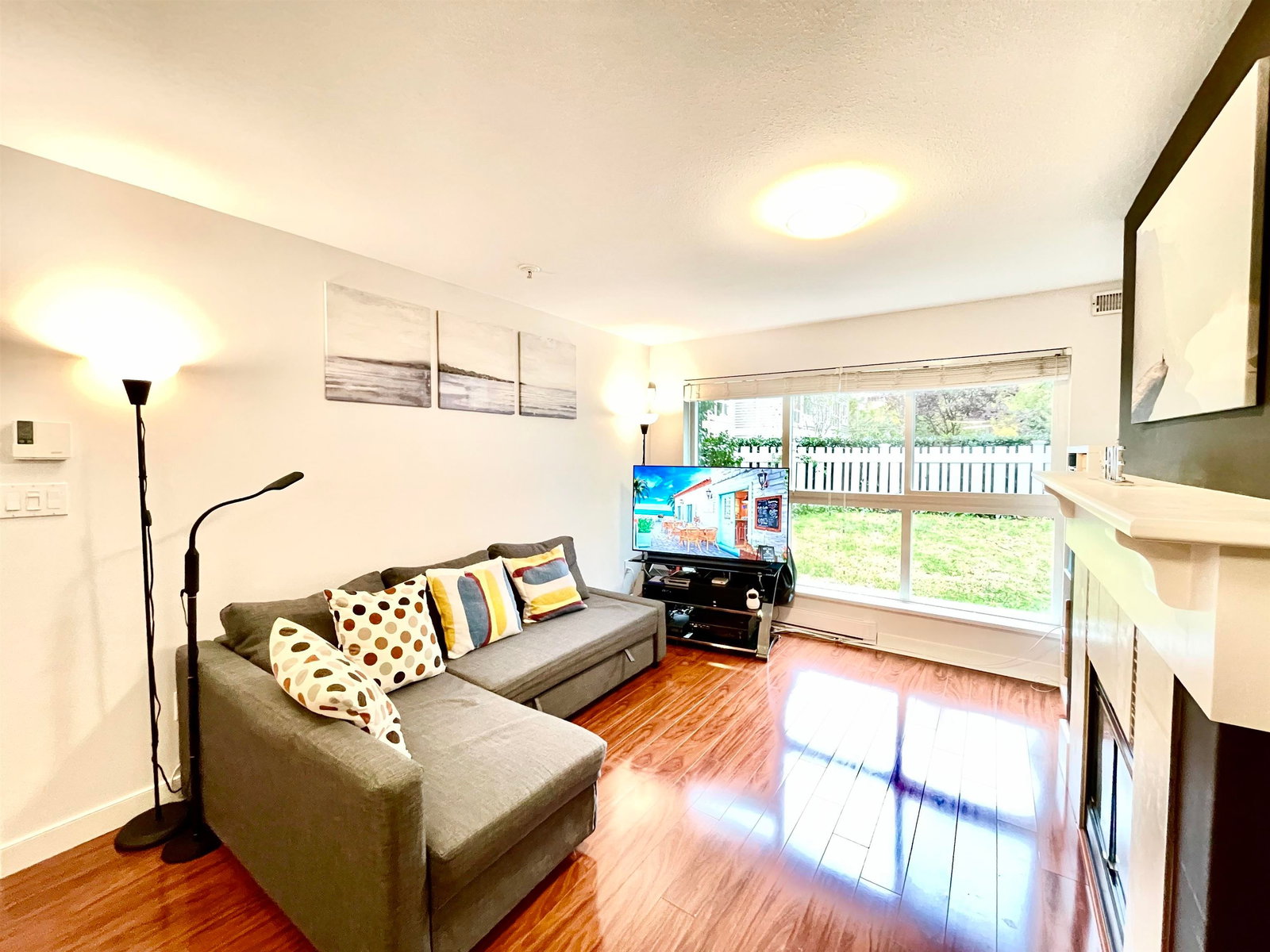 Listing Image 5