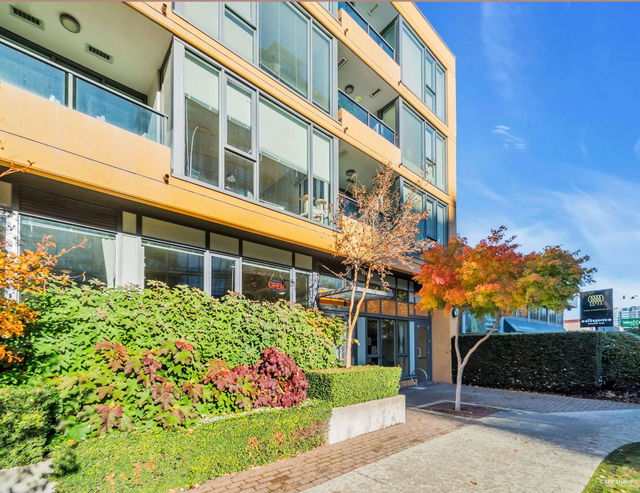 105 - 7117 Elmbridge Way