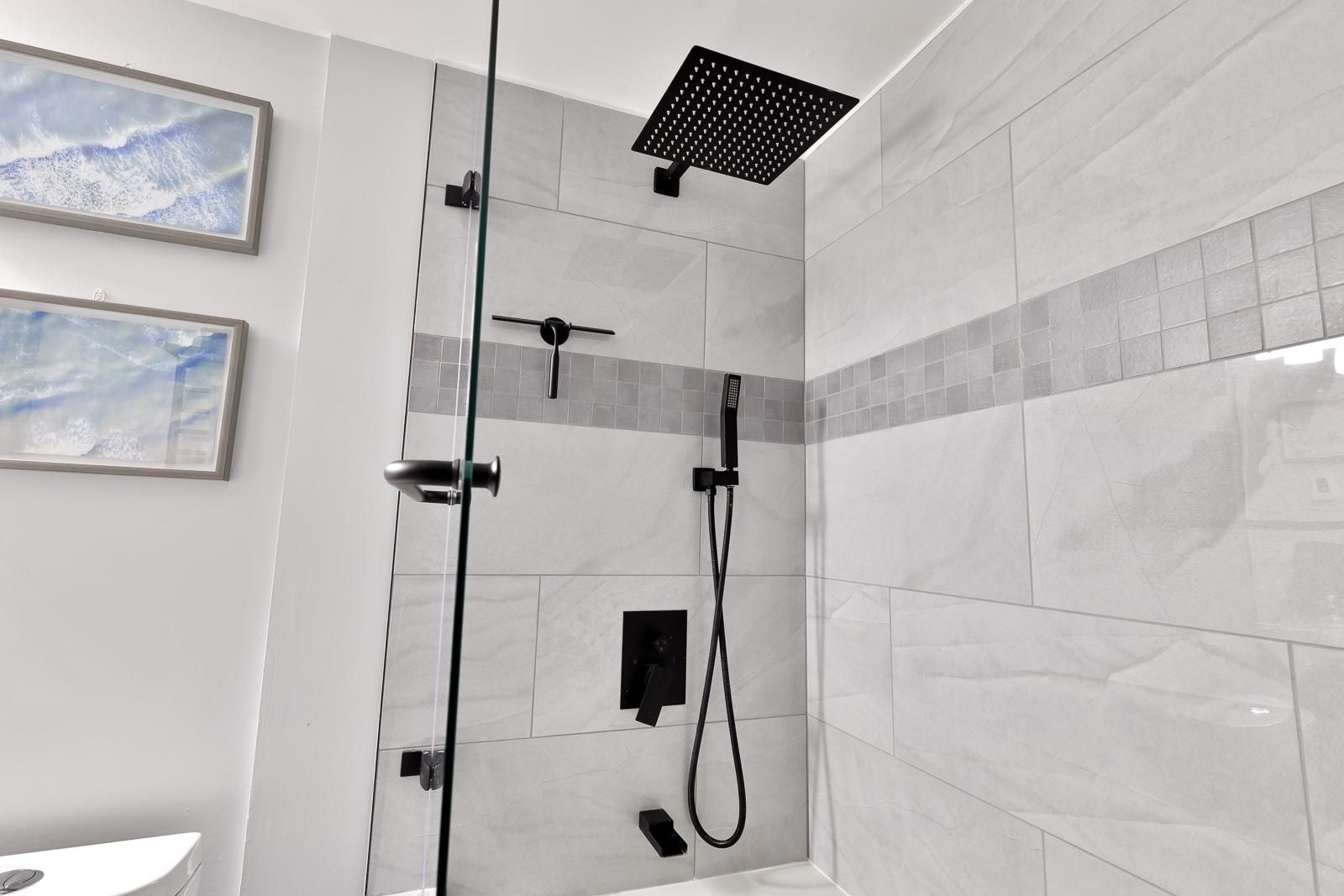 Listing Image 26