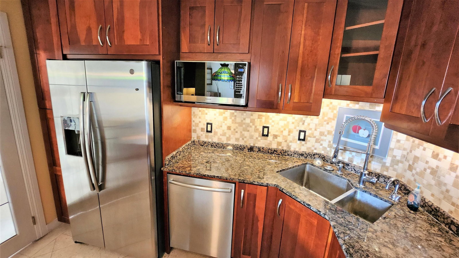 Listing Image 7