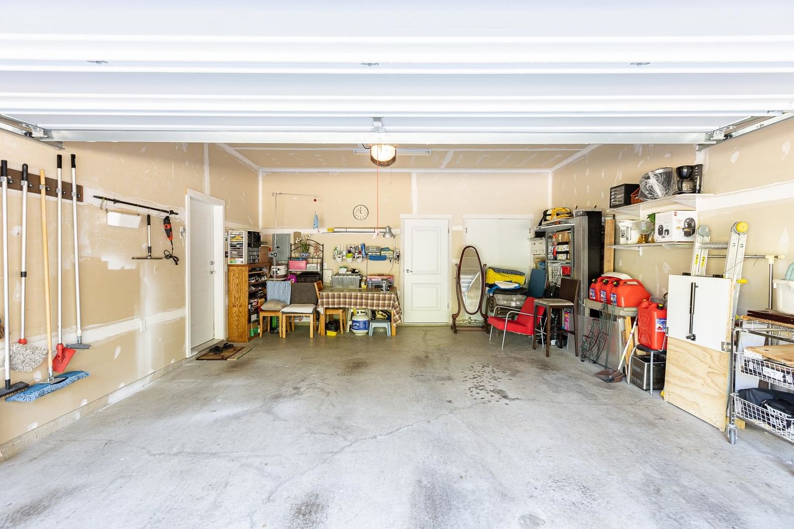 Listing Image 26