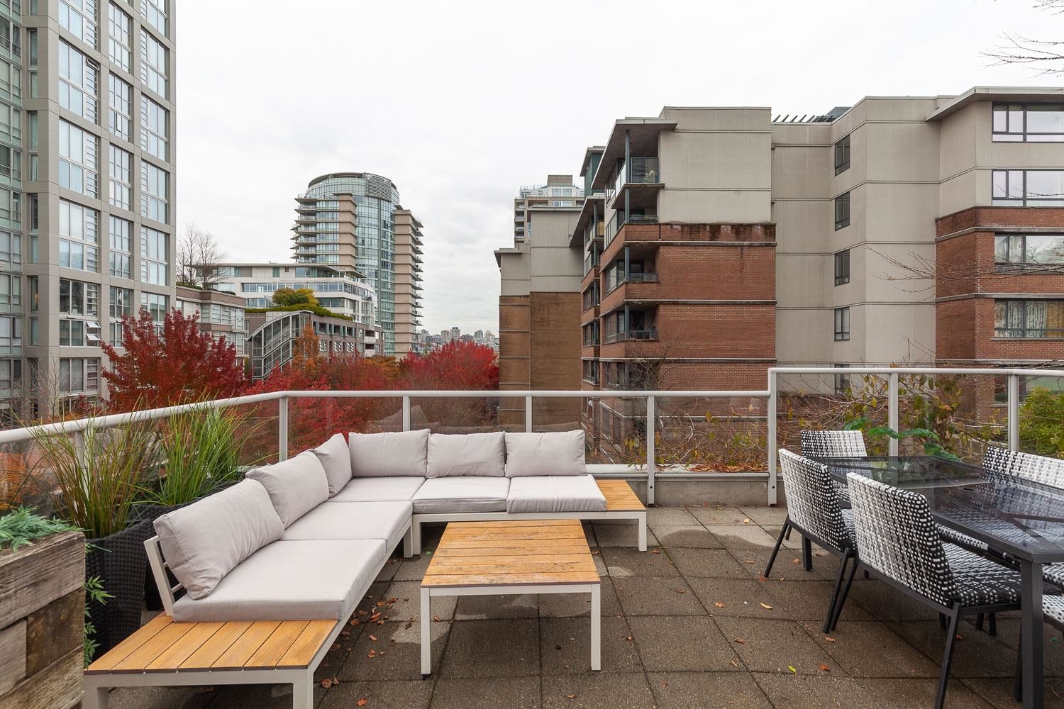 Listing Image 25