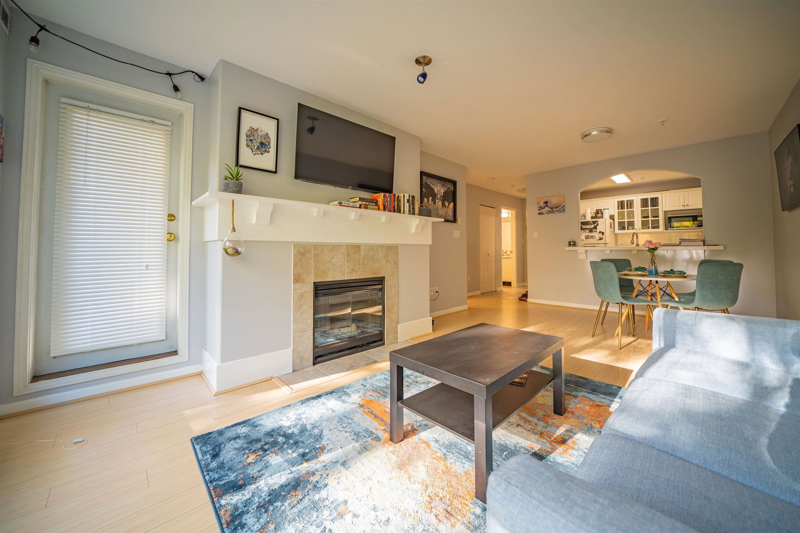Listing Image 5