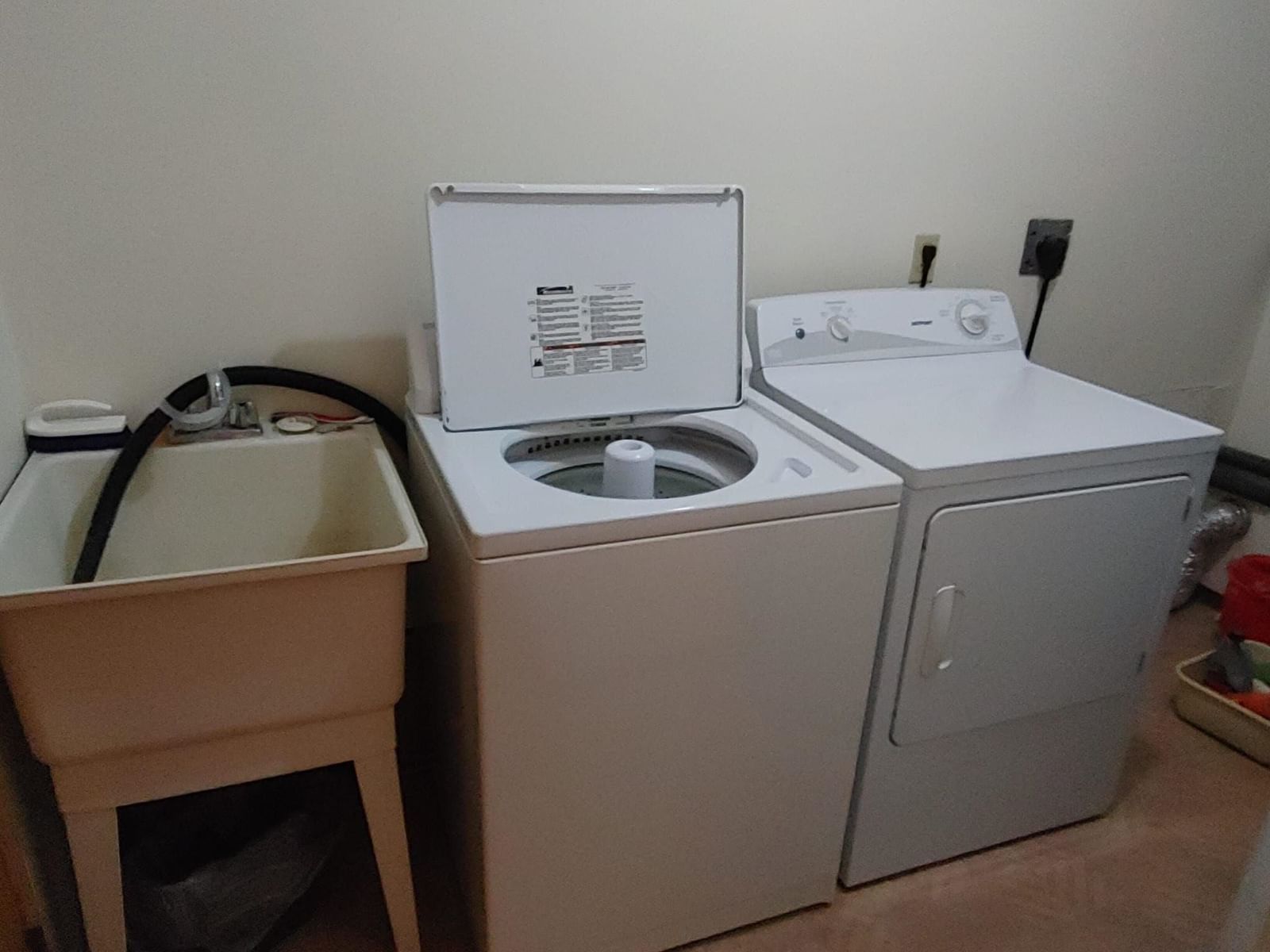 Listing Image 14