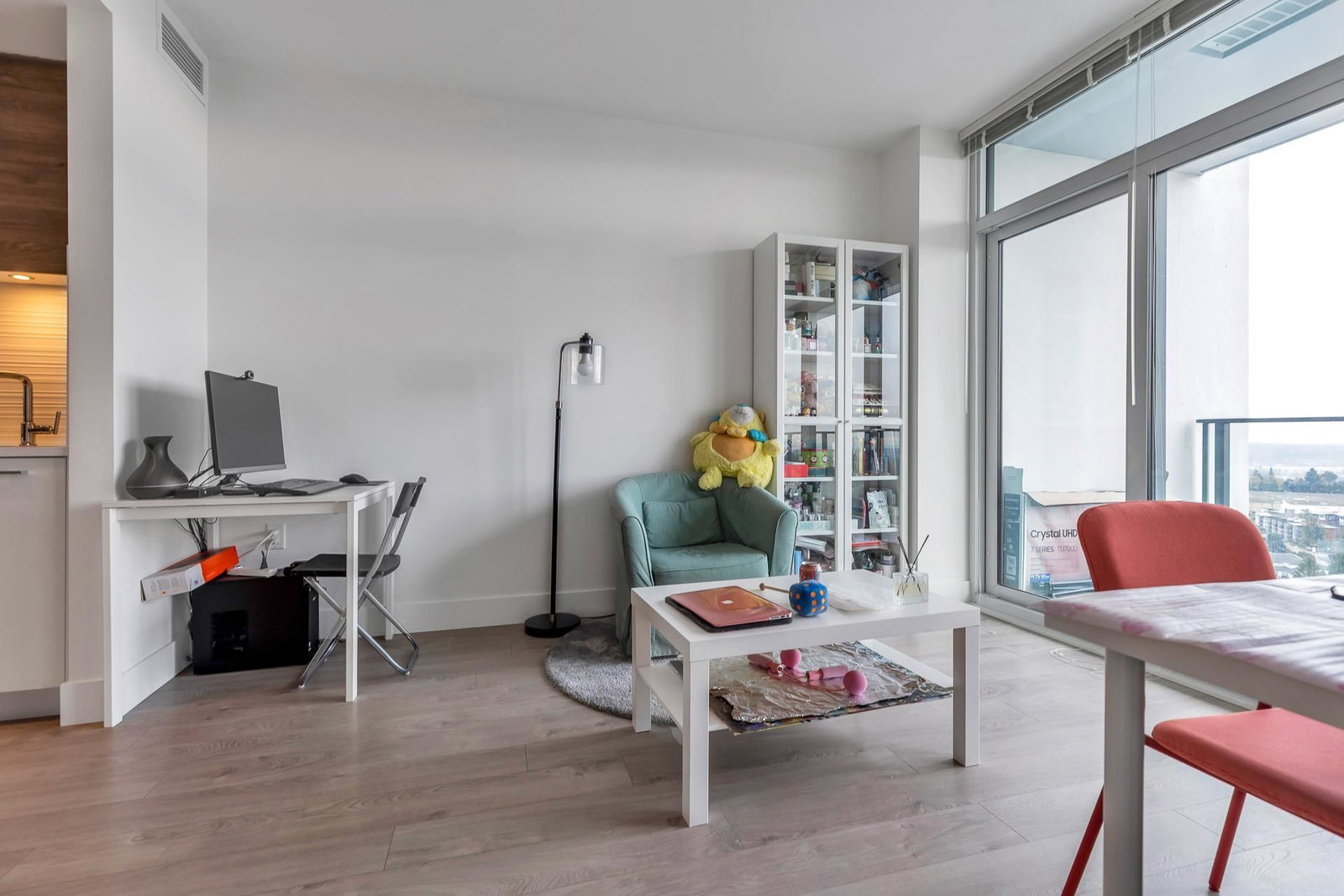 Listing Image 12