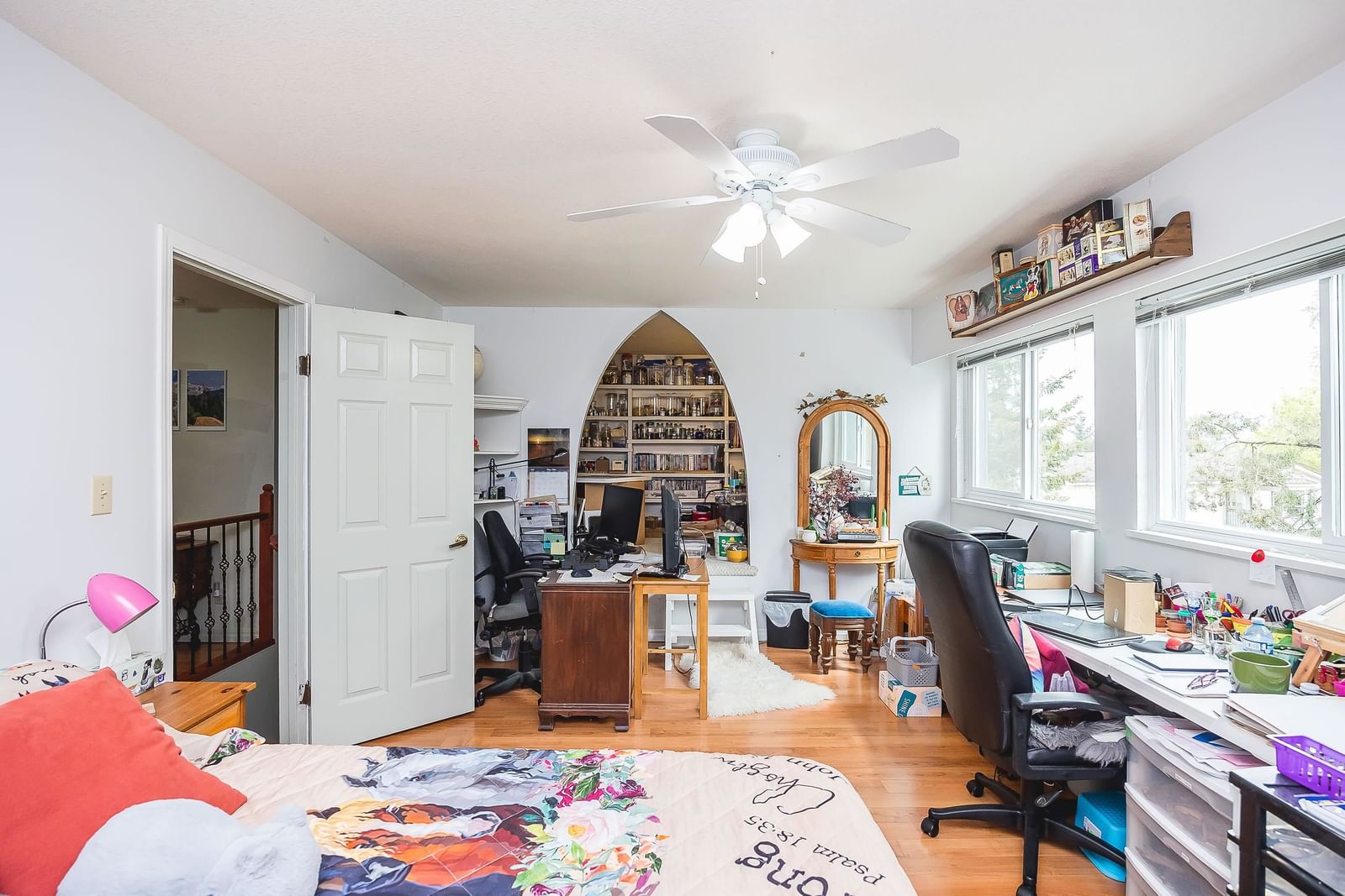 Listing Image 16