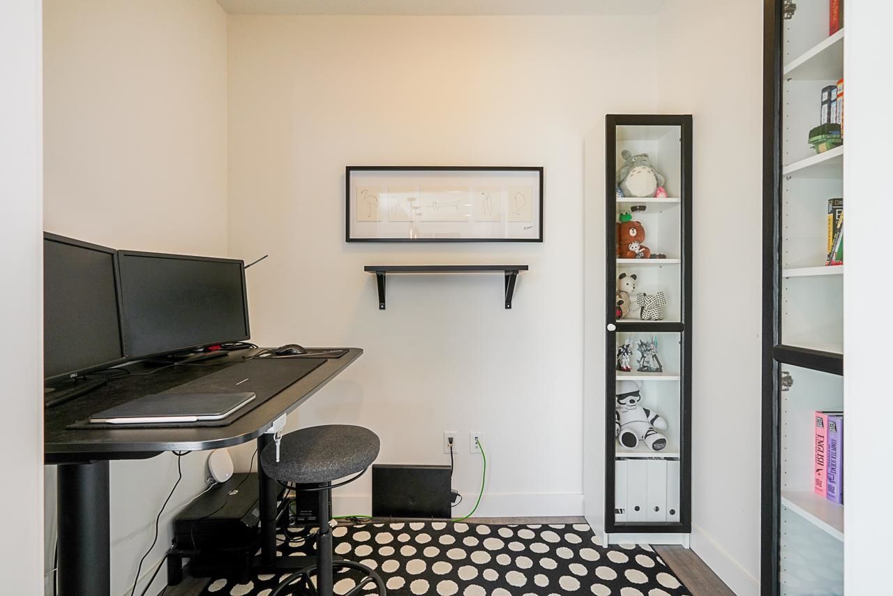 Listing Image 18