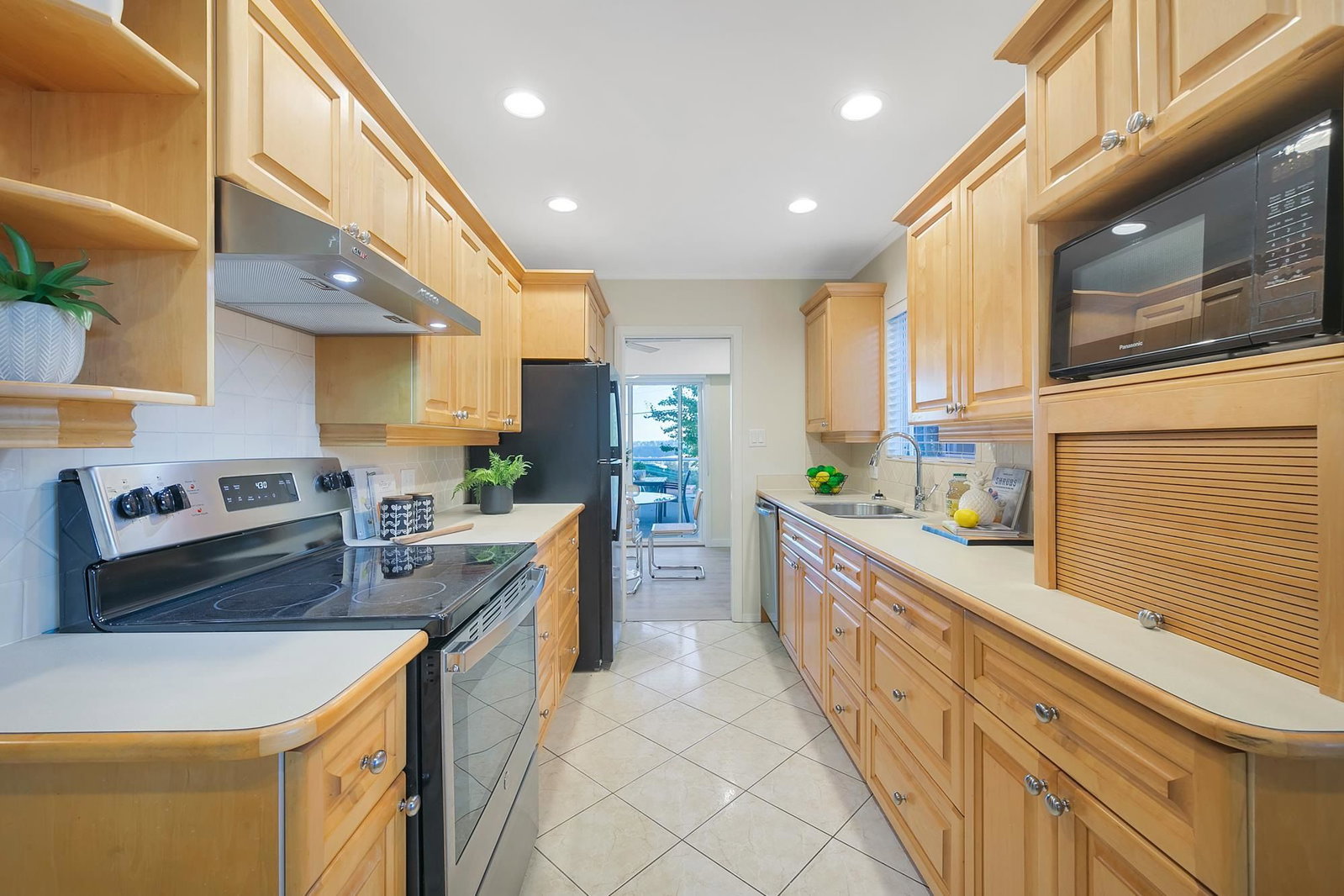 Listing Image 10