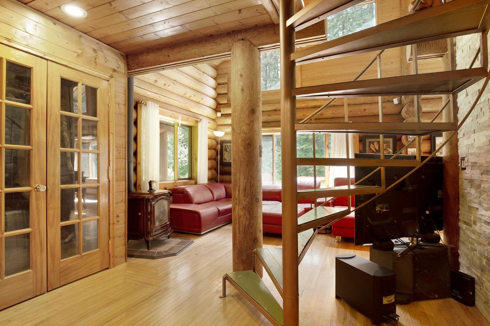 Listing Image 9