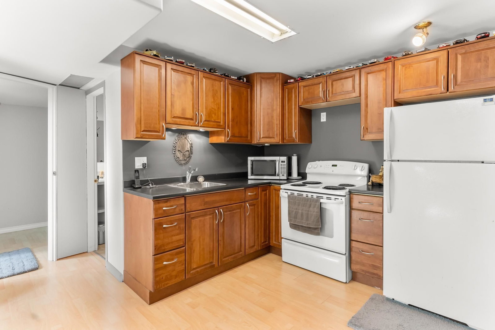 Listing Image 18