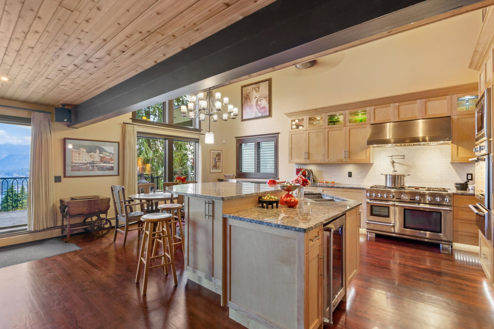 Listing Image 10