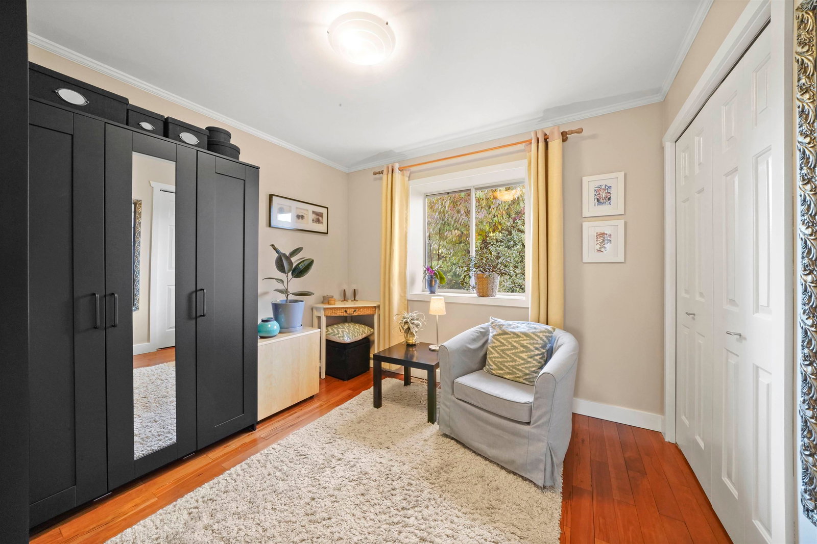 Listing Image 14
