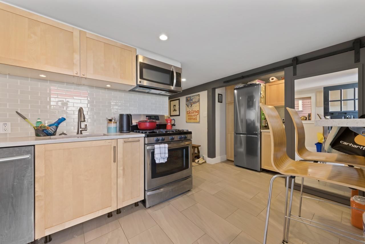 Listing Image 19