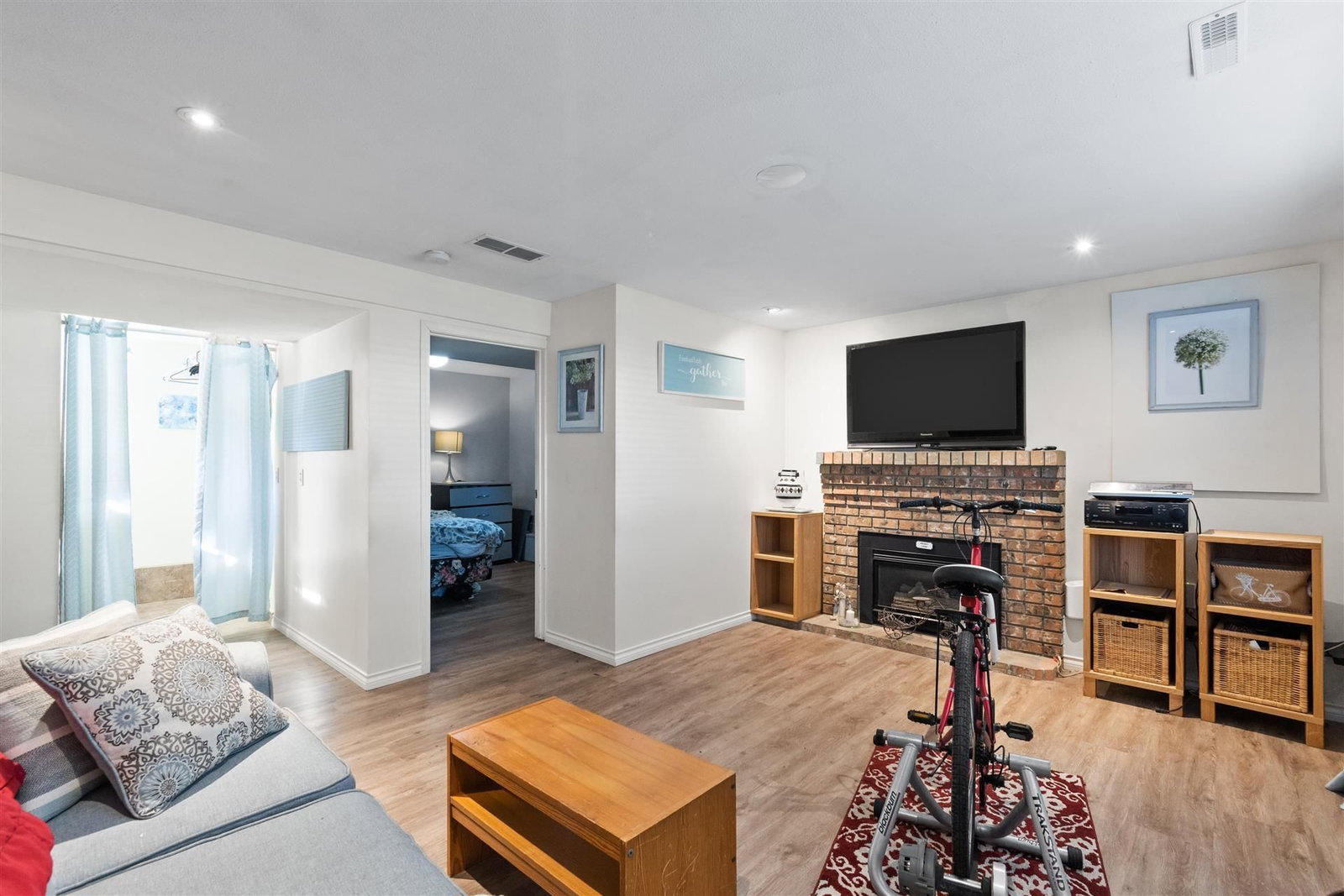 Listing Image 18