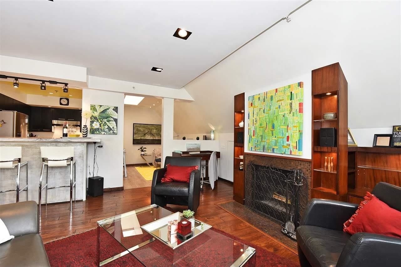 Listing Image 7
