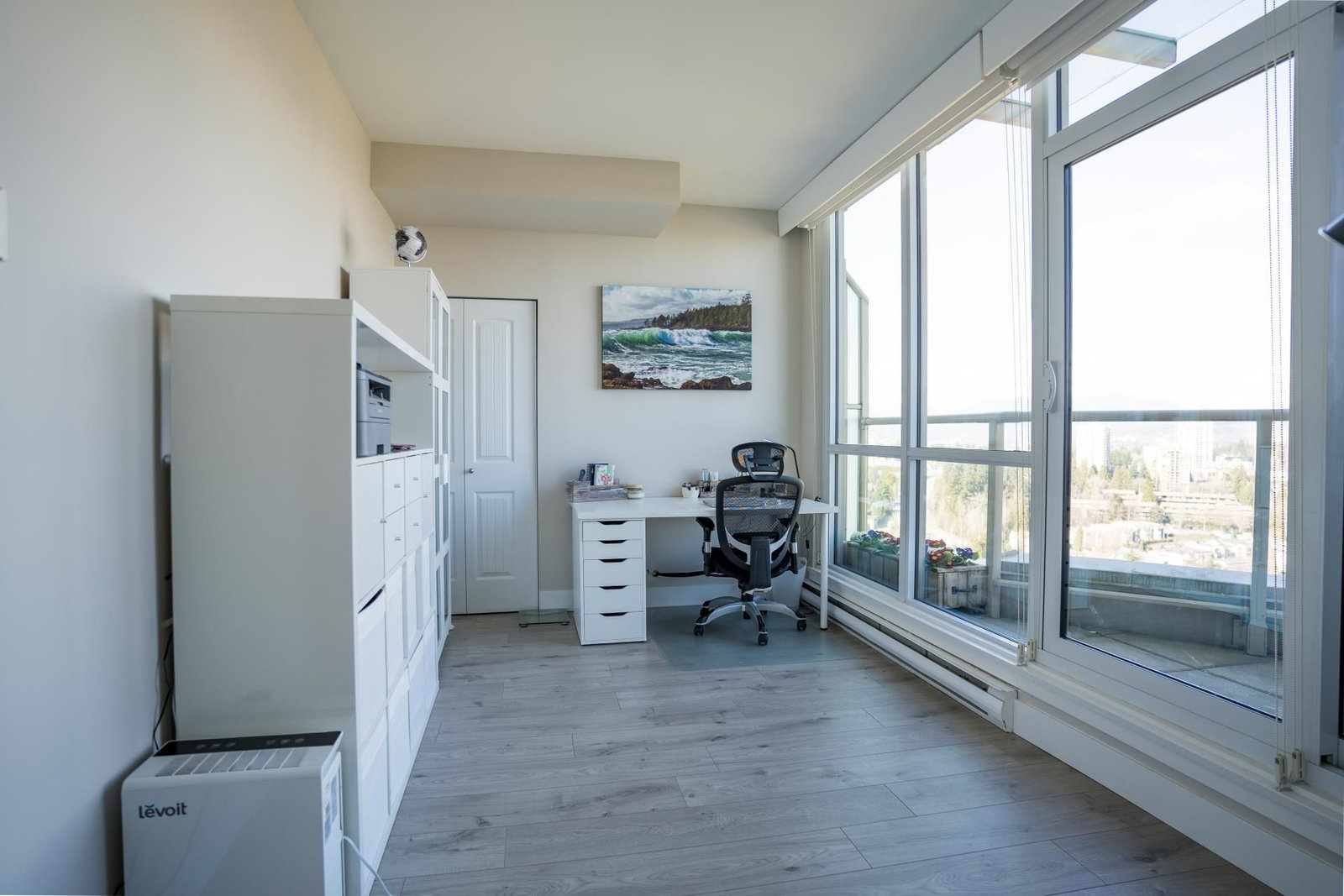 Listing Image 5