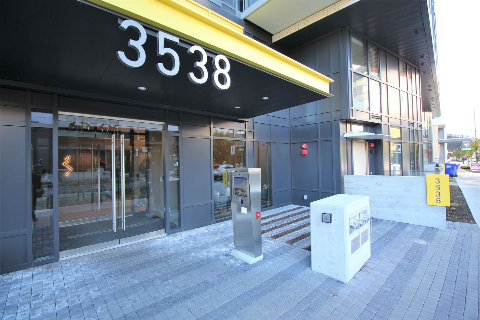 Listing Image 25