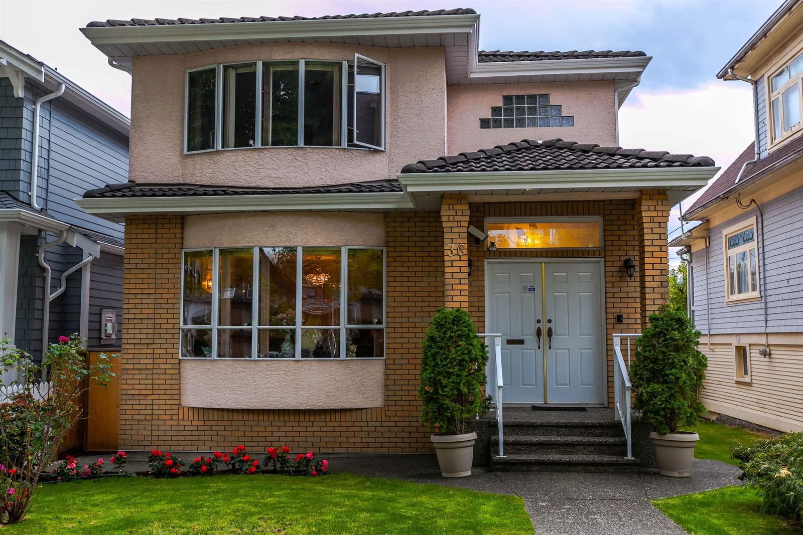 Listing Image 1