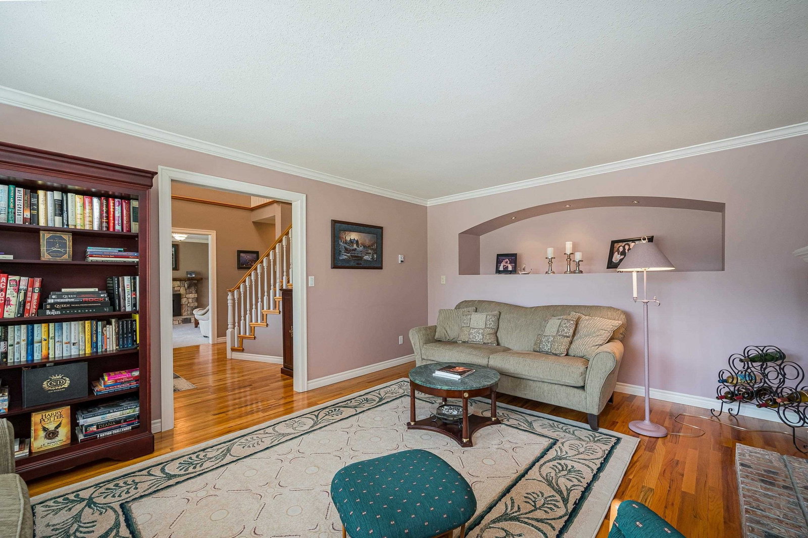 Listing Image 4