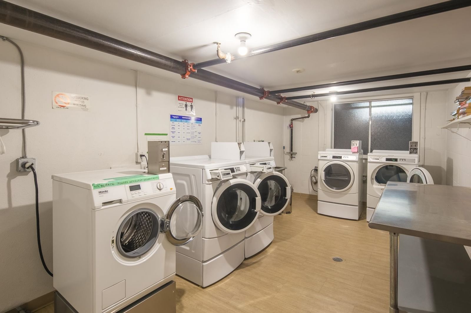 Listing Image 18