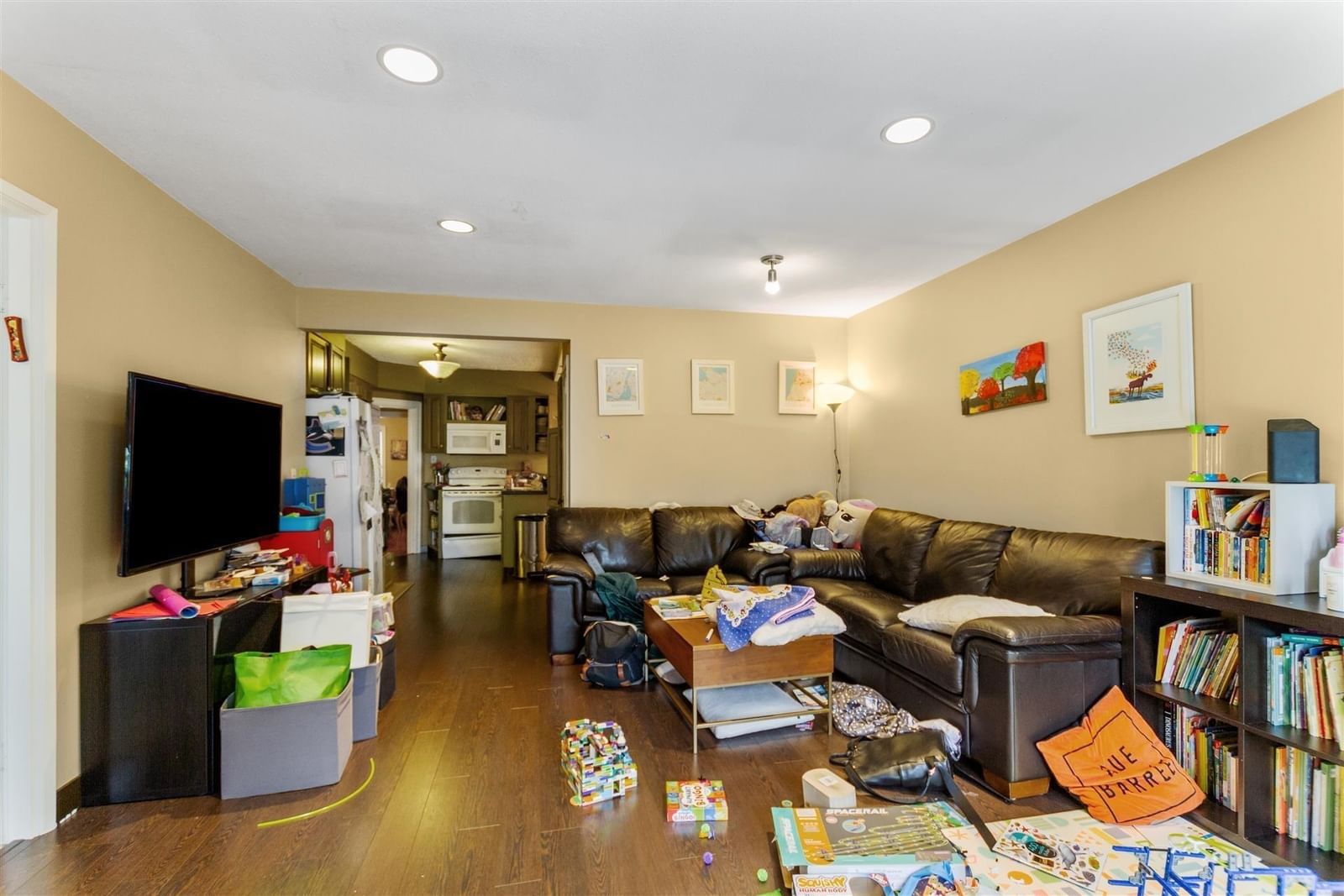 Listing Image 15