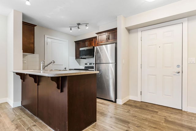 215 - 46289 Yale Road