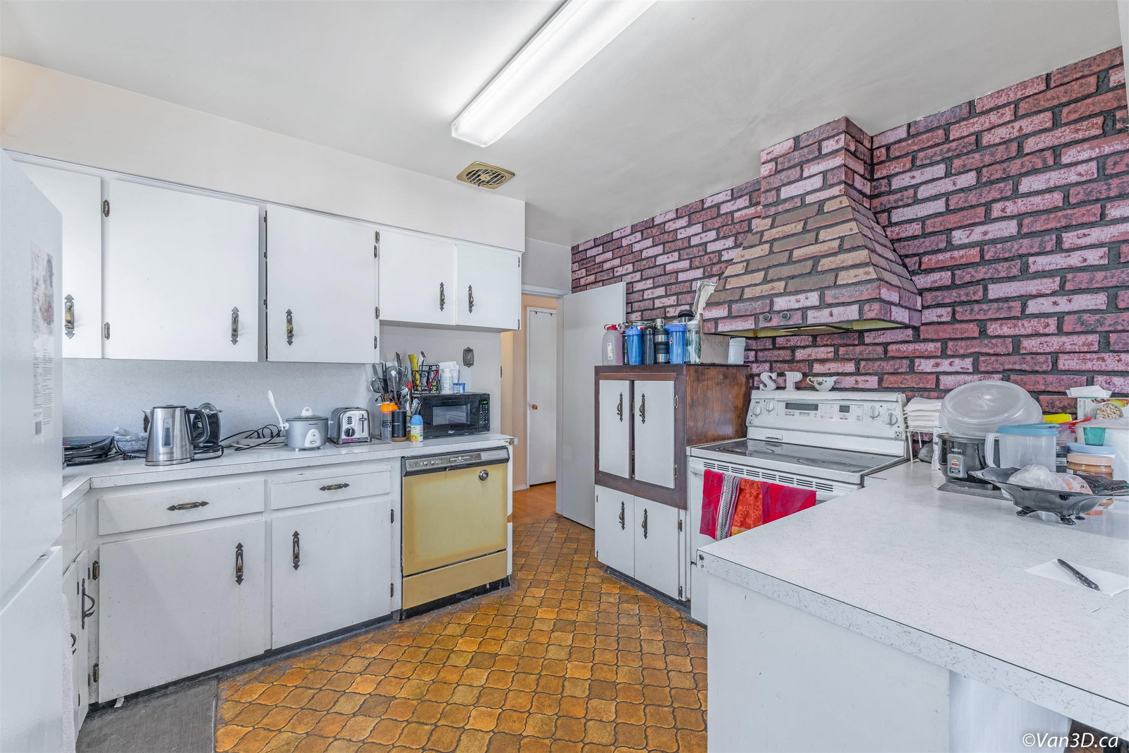 Listing Image 11