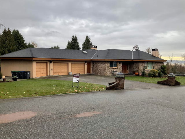 5320 Southridge Place