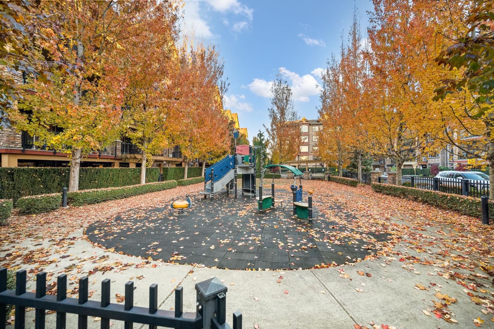 Listing Image 6