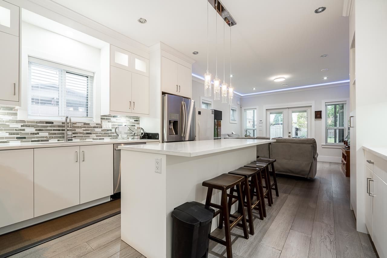 Listing Image 10