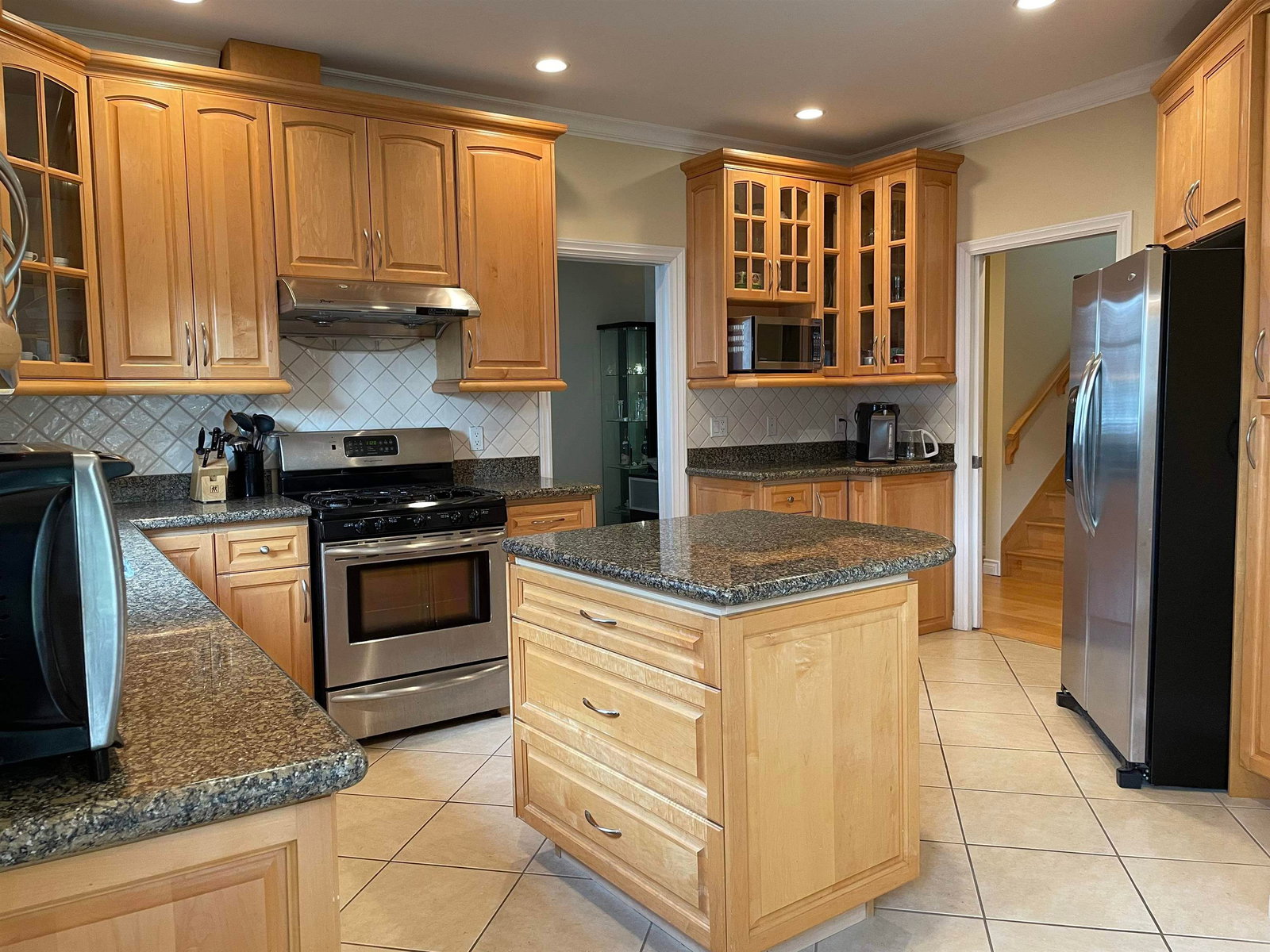 Listing Image 11