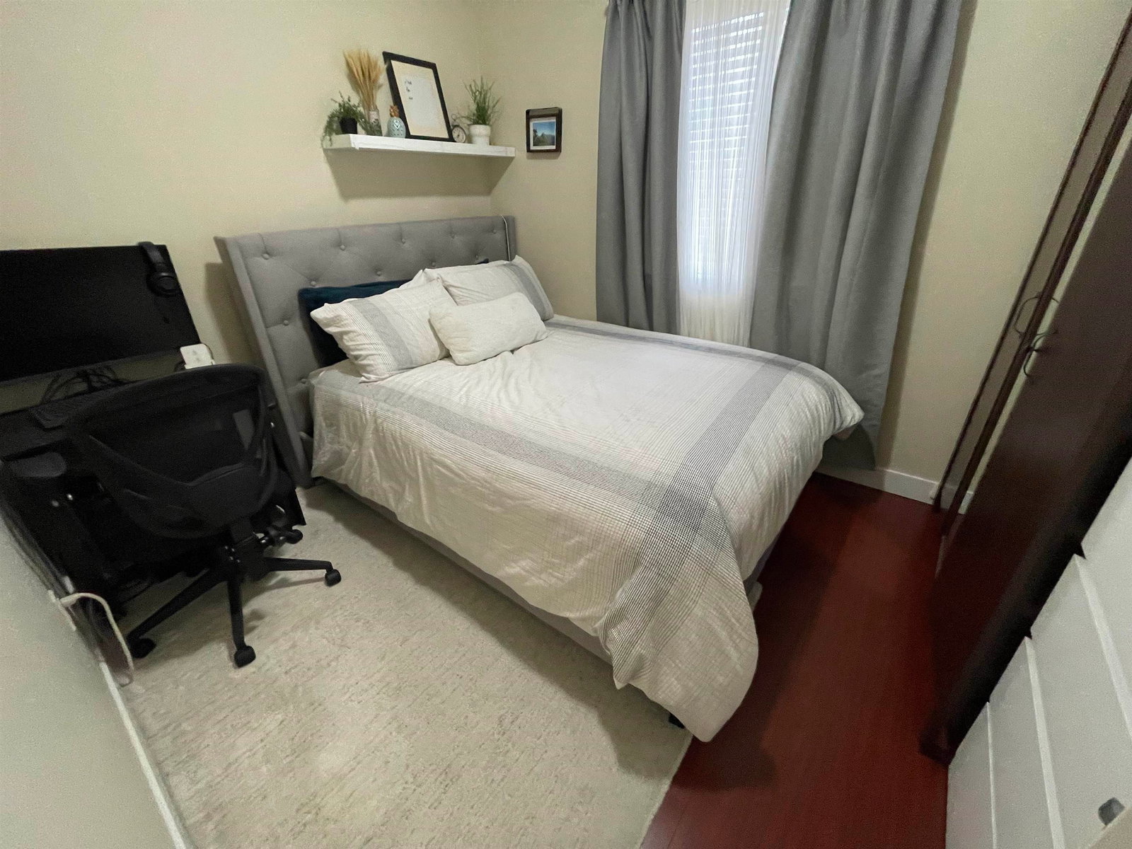 Listing Image 16