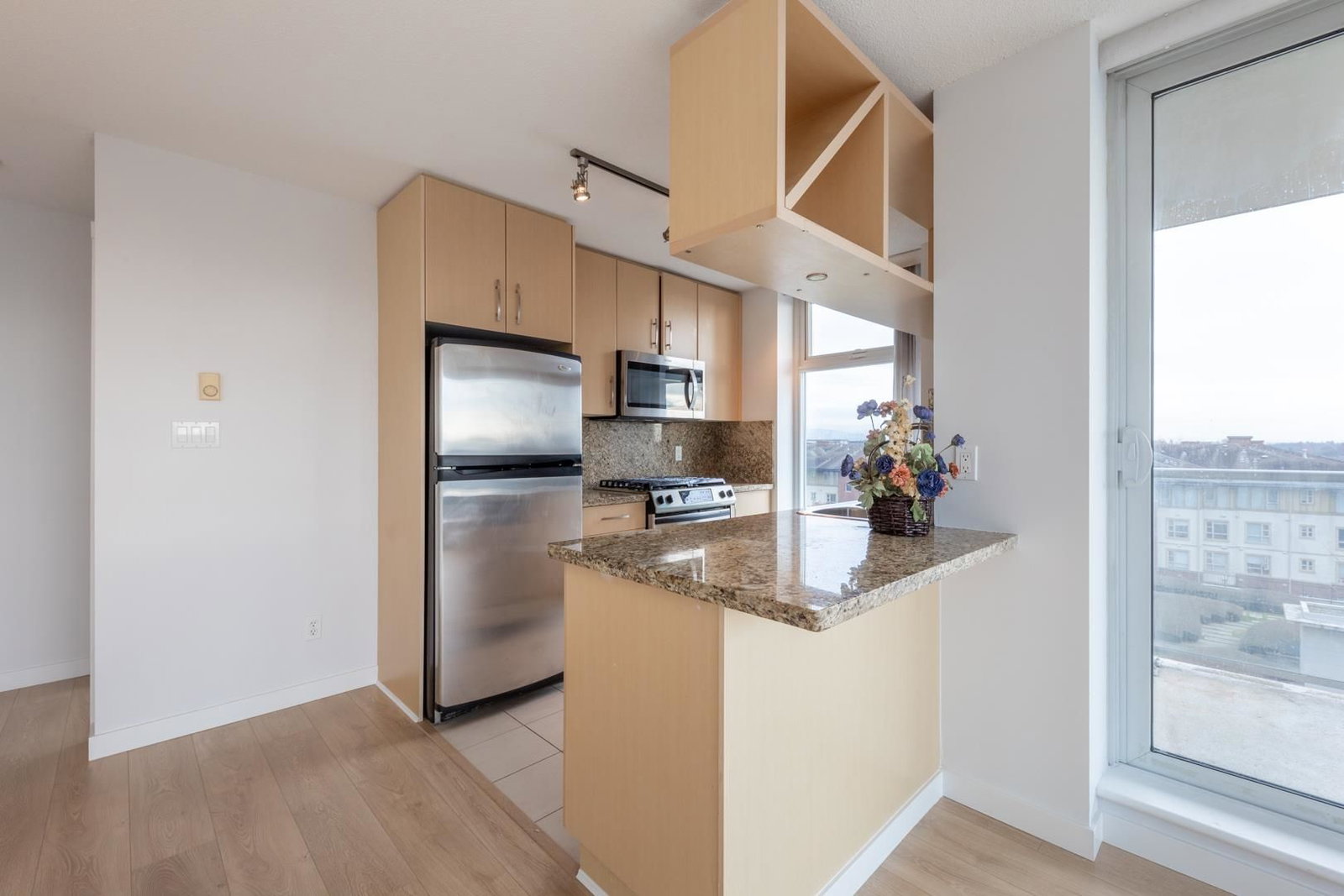 Listing Image 15