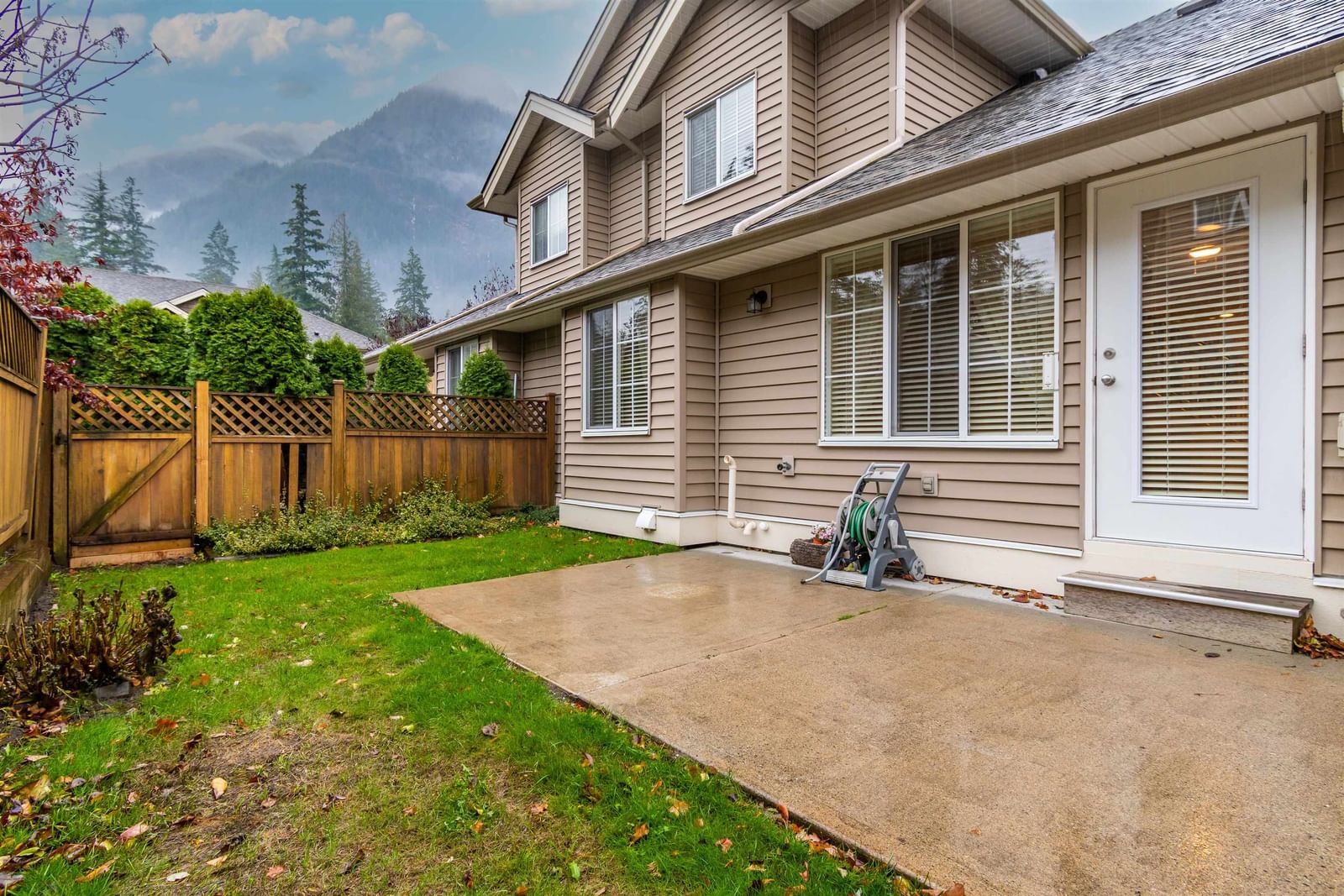 Listing Image 32