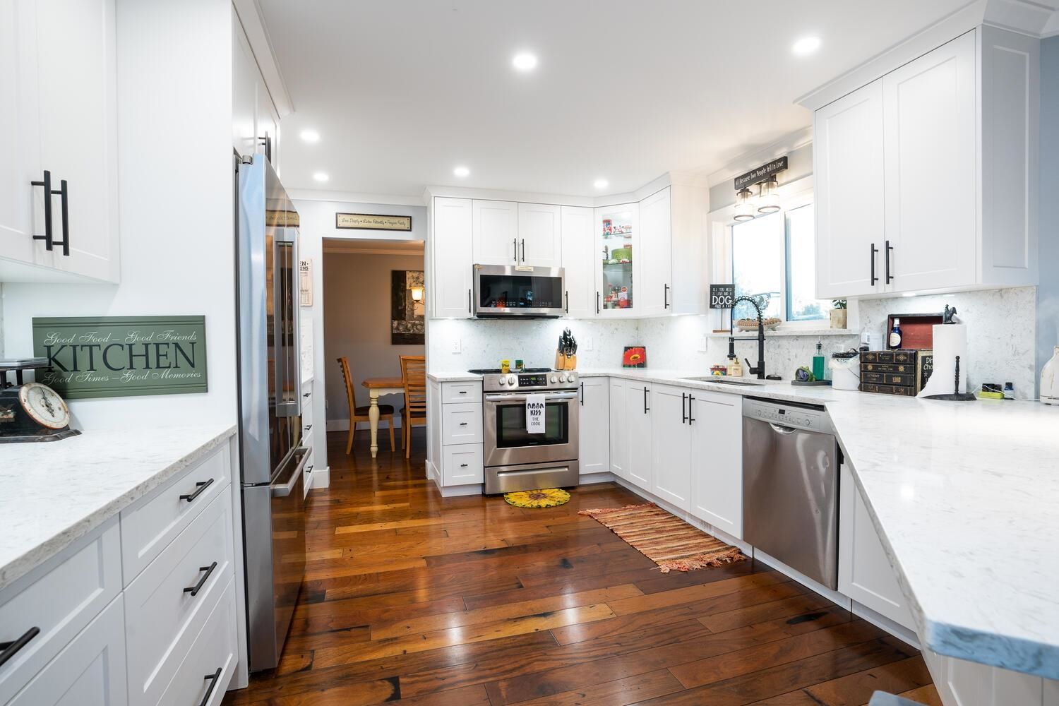 Listing Image 9