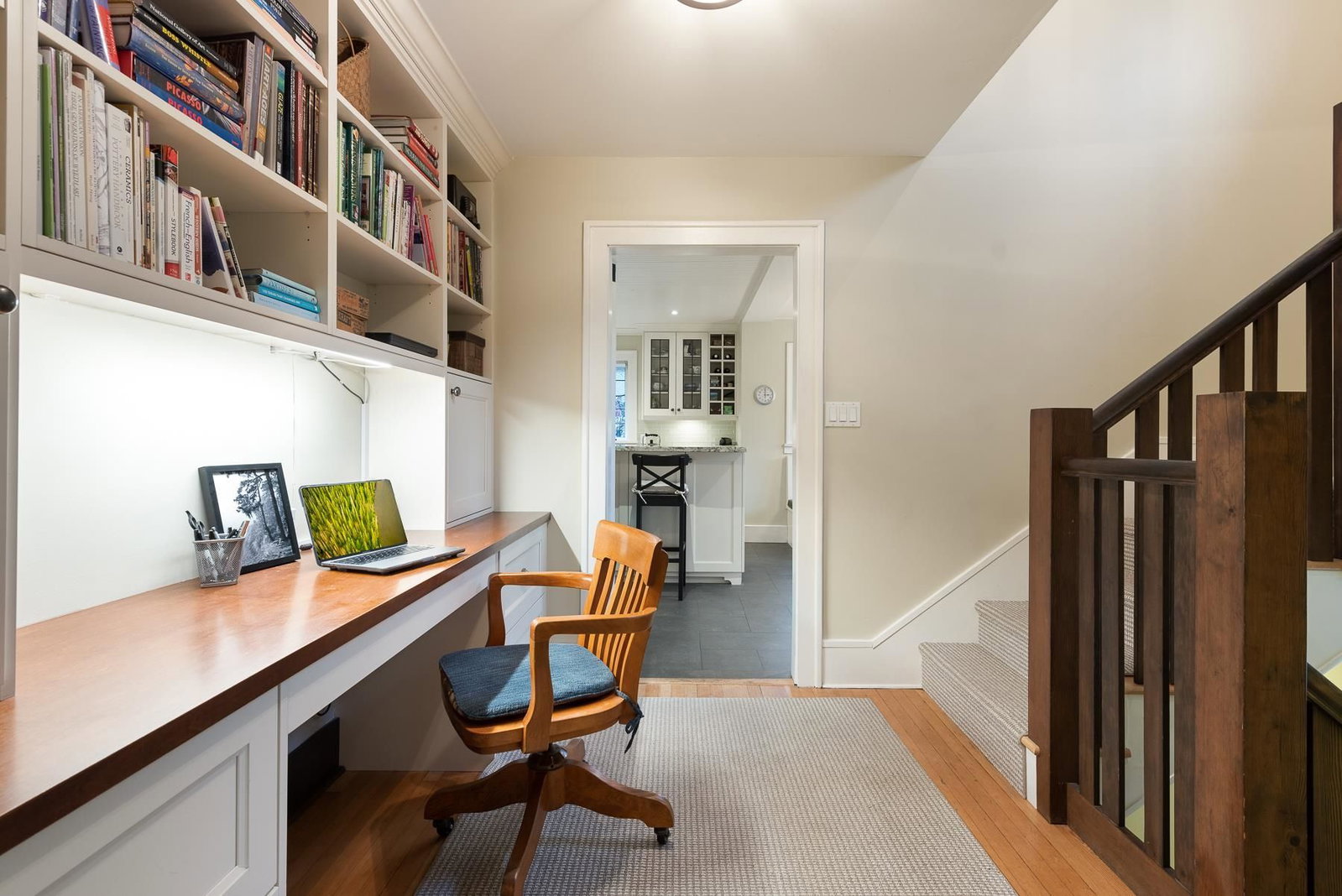 Listing Image 9