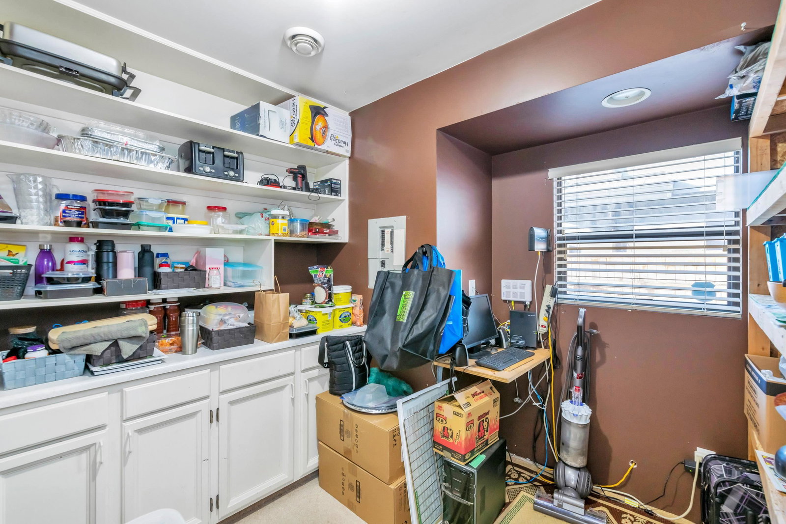 Listing Image 14