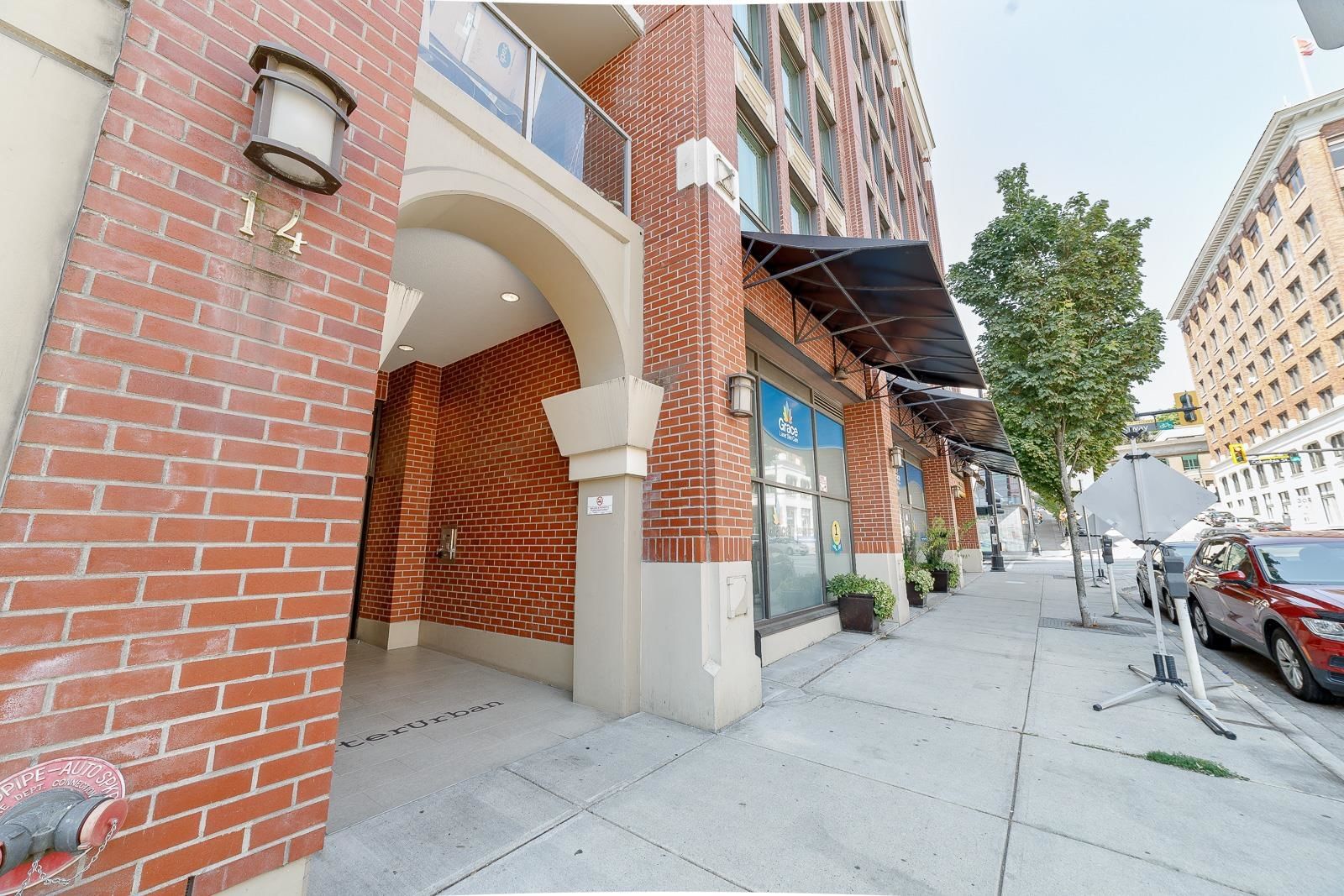Listing Image 3