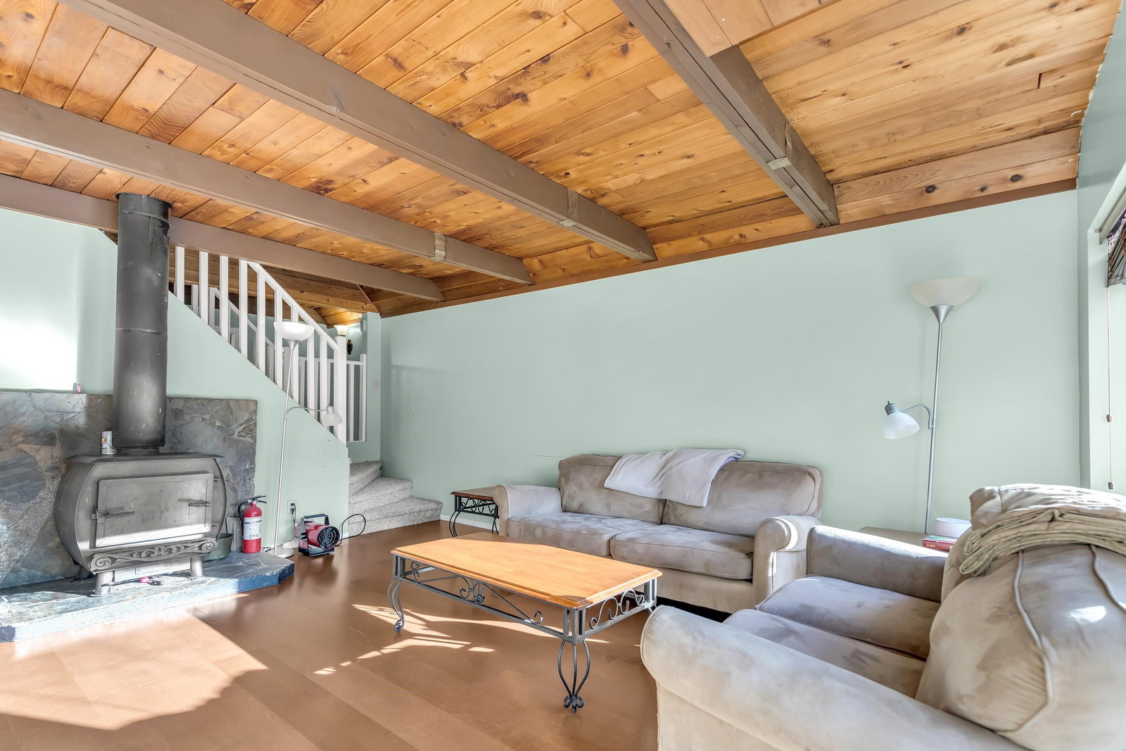 Listing Image 15