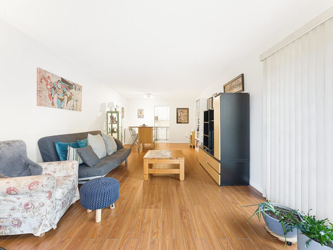 Listing Image 12