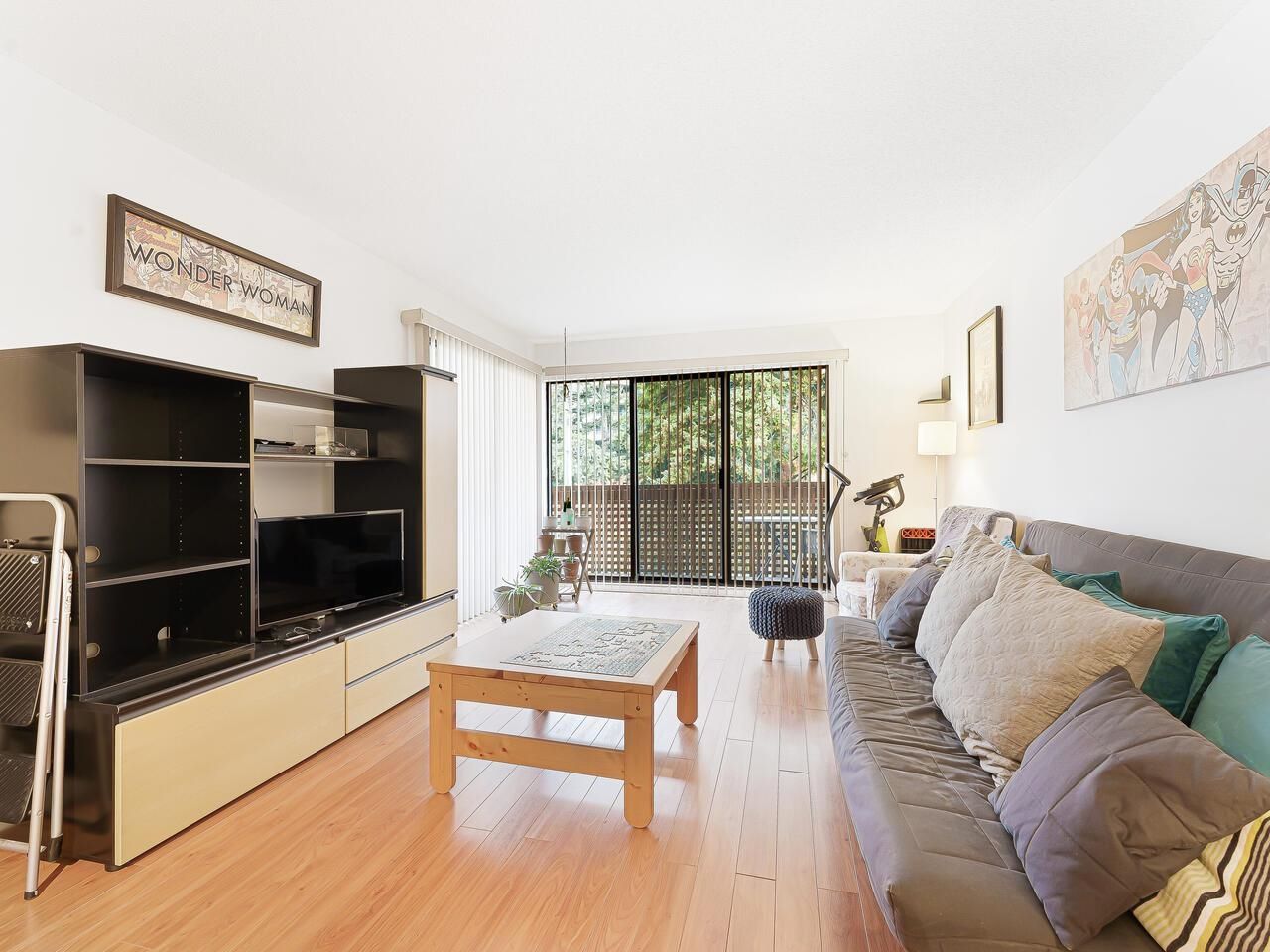 Listing Image 14