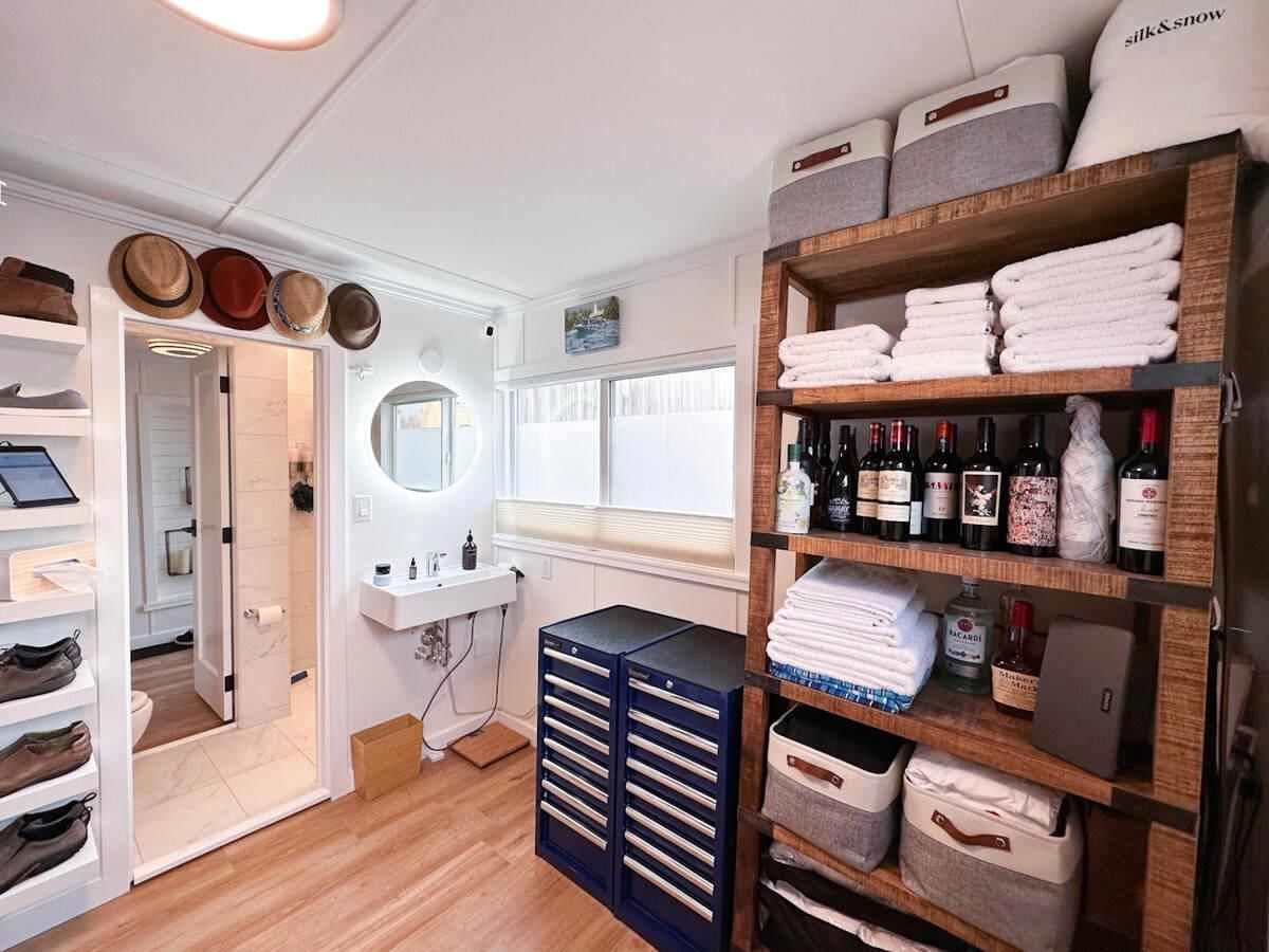 Listing Image 14