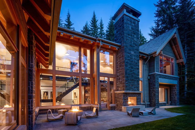 4669 Blackcomb Way