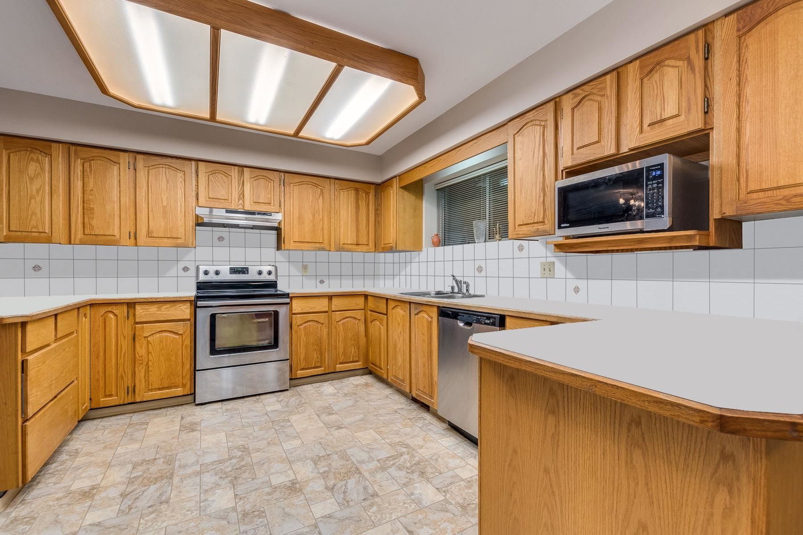 Listing Image 13