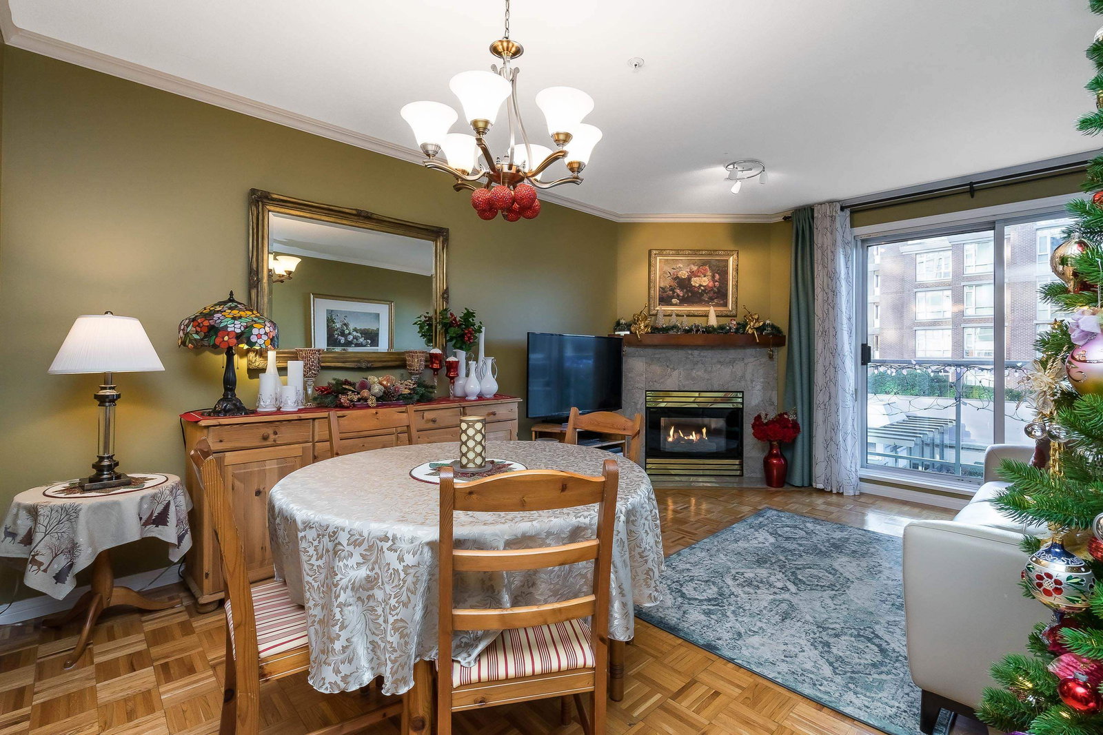 Listing Image 12