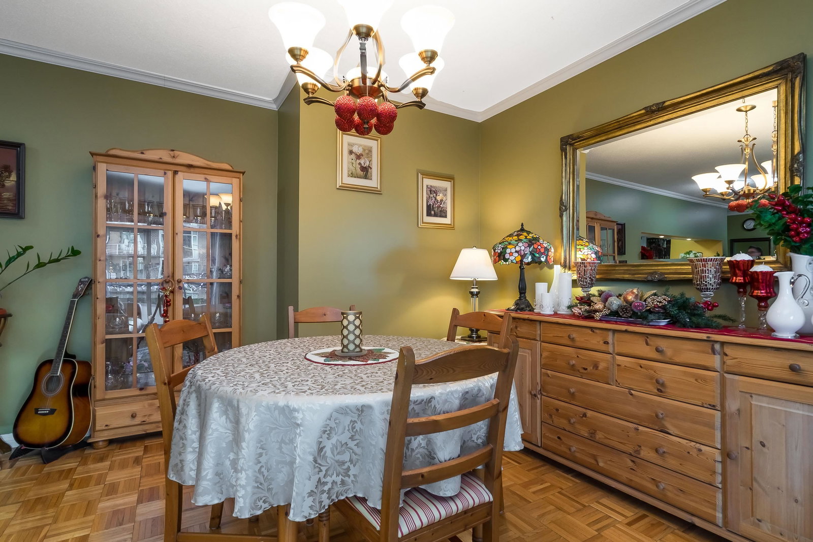 Listing Image 14