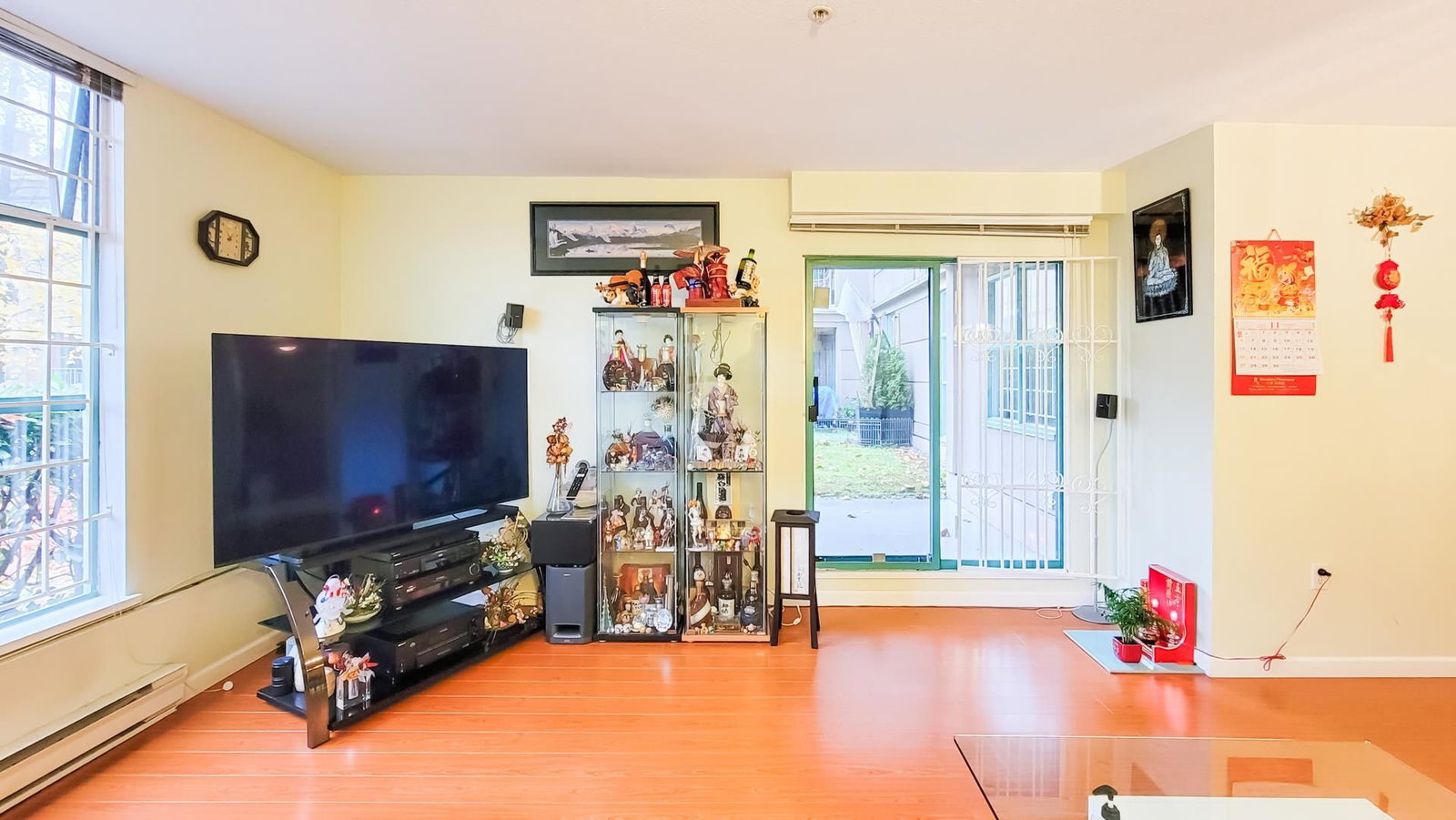 Listing Image 5