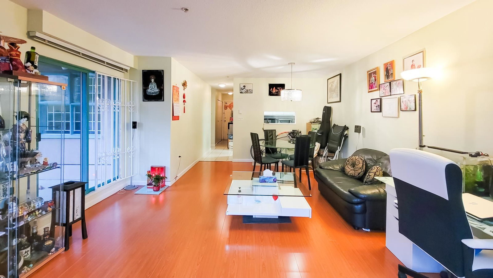 Listing Image 7