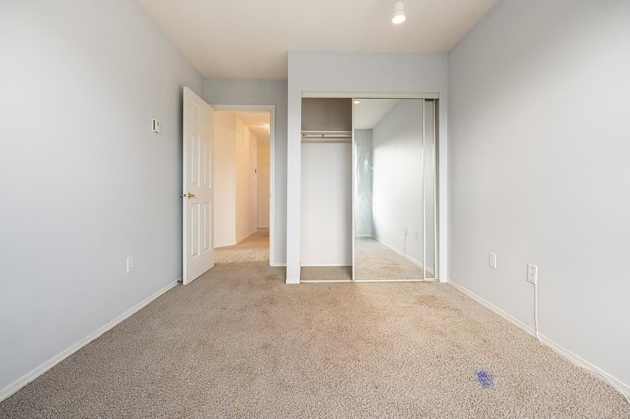 Listing Image 24